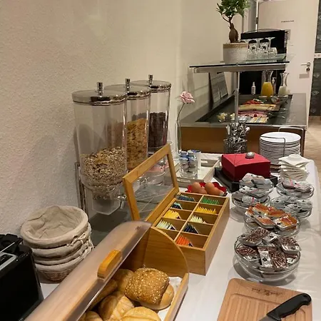 Hotel Haus Sonnenschein 3*